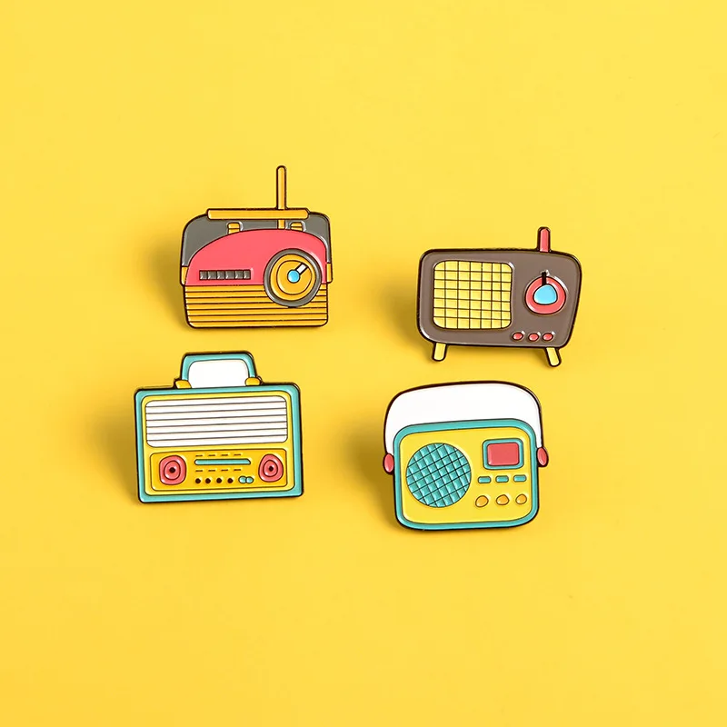 Creative Retro Vintage Typewriter Recorder Enamel Pin Cassette Tape Badge Brooch Denim Shirt Backpack Jewelry Gift For Friends