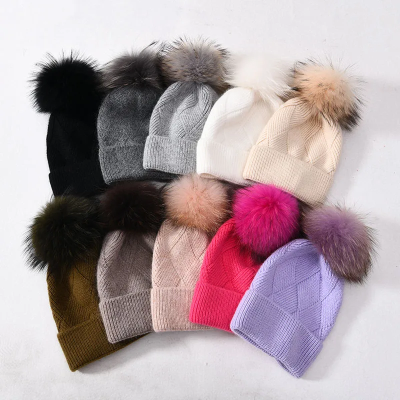 Unisex Solid Color Cashmere Beanie Winter Block Pattern Real Fur Pom Pom Beanies Winter Hat For Women Winter Warm Skullies