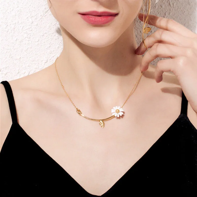 Koreanischer Stil Niedliche Kleine Gänseblümchen-Ohrstecker für Frauen Süße Asymmetrische Ohrringe Partyschmuck Geschenke – Detail 7