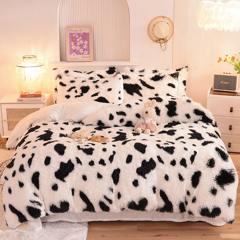 

Luxury Cow Spots 4Pcs Super Shaggy Soft Coral Fleece Warm Cozy Princess Girls Bedding Set Velvet Quilt Cover Comforter Blanket