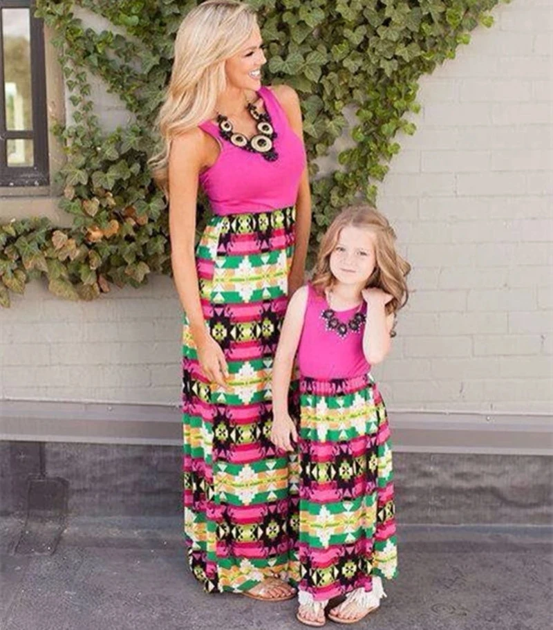 

Mama Baby Mother Daughter Dresses Mum and Girls Long Bohemian Style Dress Mommy and Me Clothes Family Matching Outfits Clothing