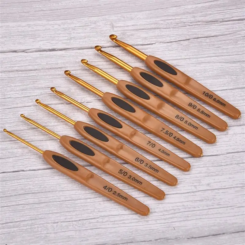 8Pcs Mix Size 2.5mm-6mm Crochet Hook Knit Weave Yarn Craft Knitting Needle Plastic Handle Knitting Hooks Needles Tools xmas GIFT