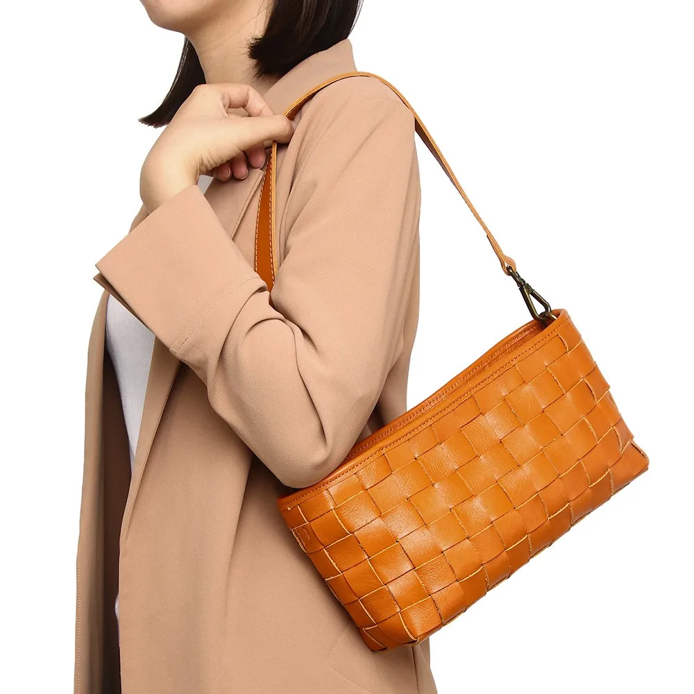 Genuine Leather Weave Women Shoulder Bags Solid Vintage Underarm Bag Small Ladies Handbag Luxury Real Cow Leather Crossbody Bag