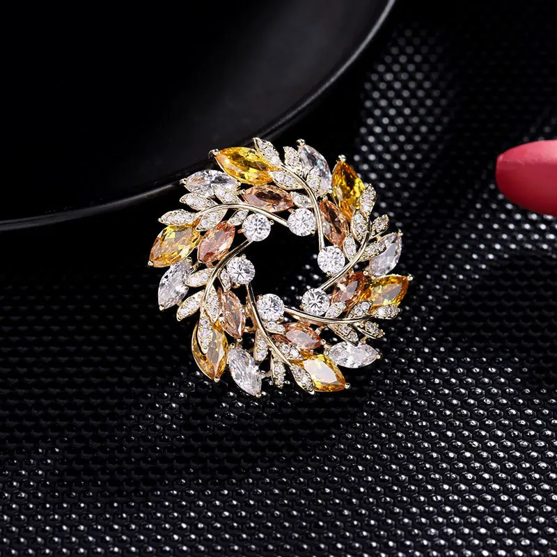 EYER Luxury Gift Zircon Circle Round Brooches Copper Women Suit Lapel Pin Office Jewelry Shining Female Party Banquet Accessory