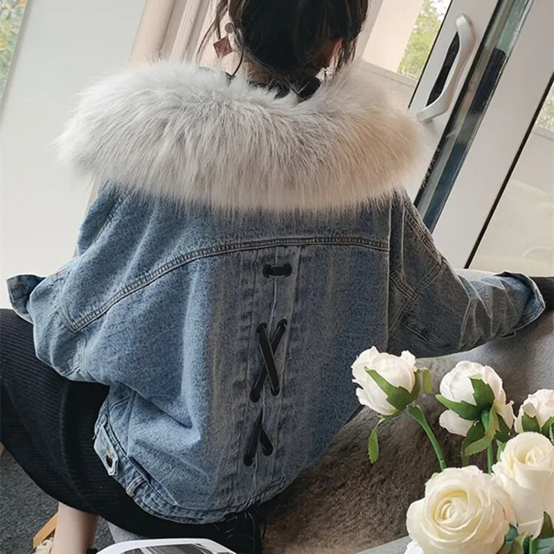 2023 Winter Women Denim Jacket Faux Fur Collar Chic Ladies Coats Big Pocket Plus Velvet Jeans Jacket Lace Up Bow Loose Outerwear