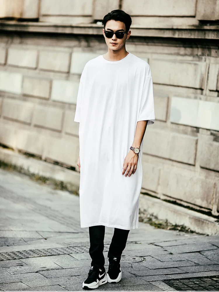 Summer short-sleeved Korean men\'s long t-shirt over the knee white t-shirt big money in the long half-sleeve t-shirt loose