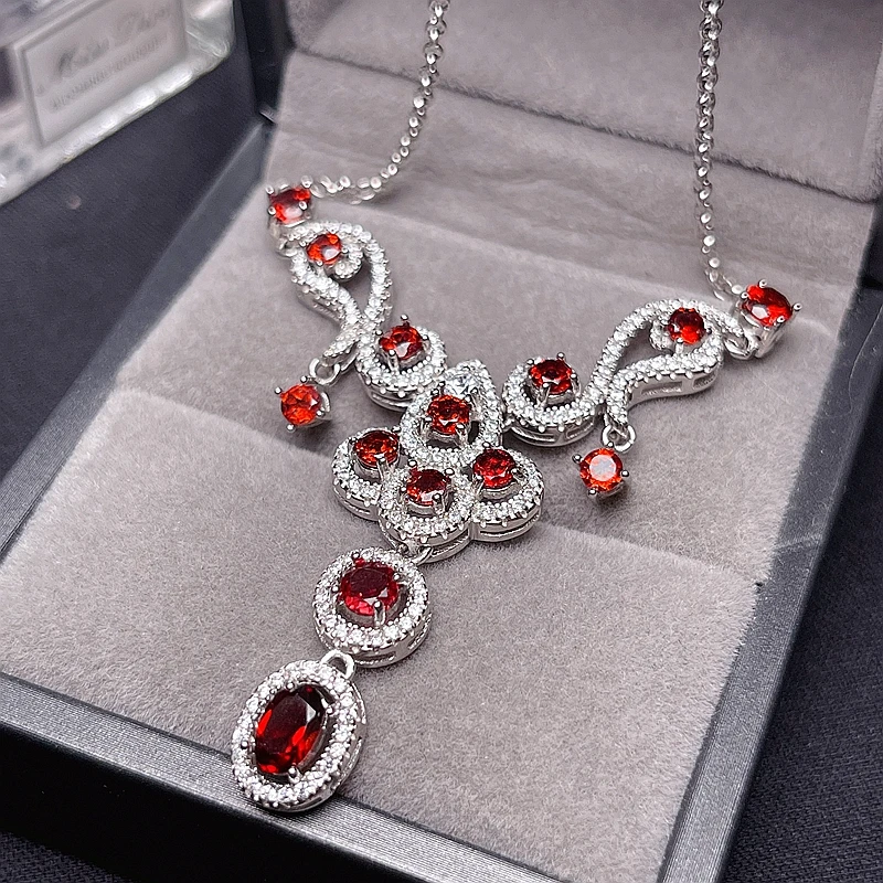 The same brand is designed for the 925 Silver Garnet Necklace. The customers are interested in the technology.