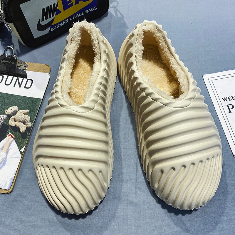 Men\'s Home Clogs 2020 New Winter Comfortable Slippers Plush Lining Shoes Soft House Warmlining Clogs Waterproof High Quality