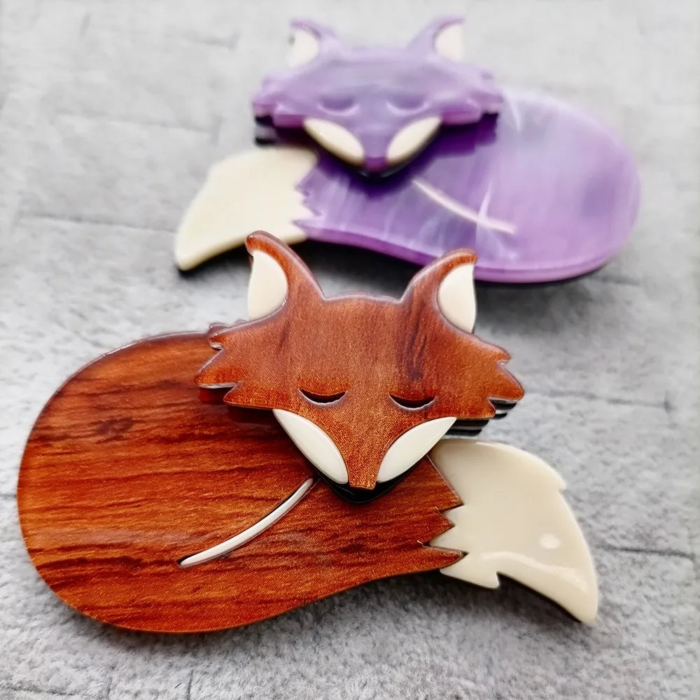 Vintage Acrylic Fox Brooches For Women Animals Pins Foxes Handmade Resin Brooch Corsage Badge Backpack Shirt Jewelry Gifts