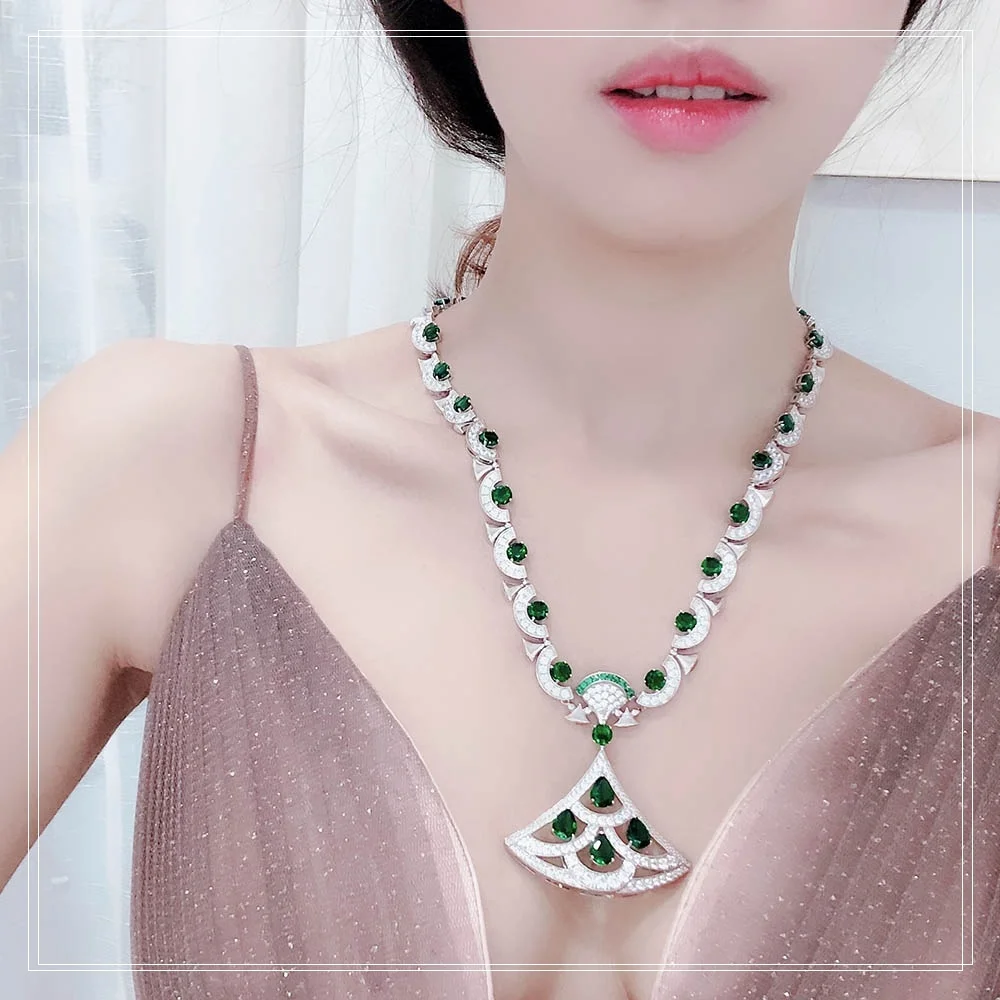 Fashion Lady Banquet Necklace Women Green Party Decoration Online Celebrit New Christmas Gift Fairy Grunge Designer Jewelry