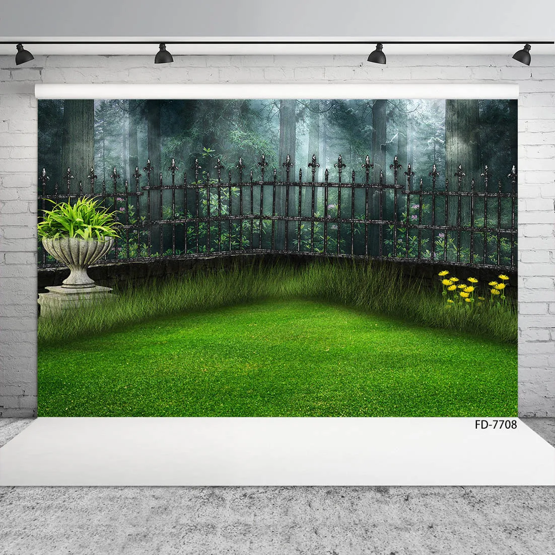 Forest Courtyard Green Grassland Photo Background Vinyl Backdrop for Photozone Children Baby Photocall Photography Studio Prop