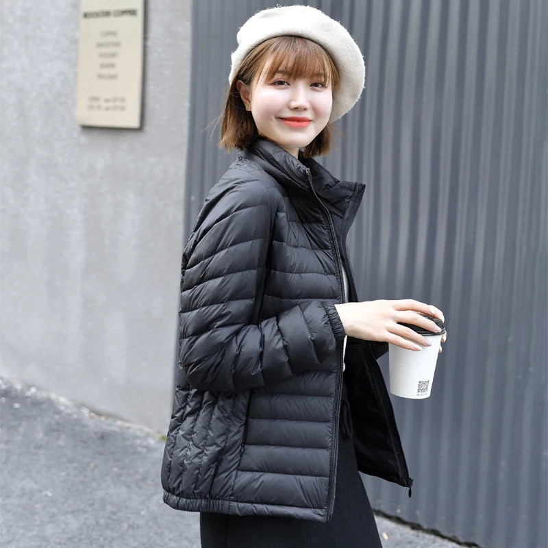 Chaqueta de plumón ultraligera para mujer, abrigo ajustado de plumón de pato blanco, prendas de vestir de primavera, sombrero desmontable, 90%