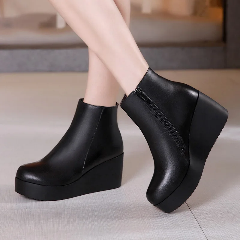 Big Size 43 Female Platform Wedges Boots Black Autumn Winter Ankle Boots For Women High Heels Ladies Leather Shoes Zipper Q0002