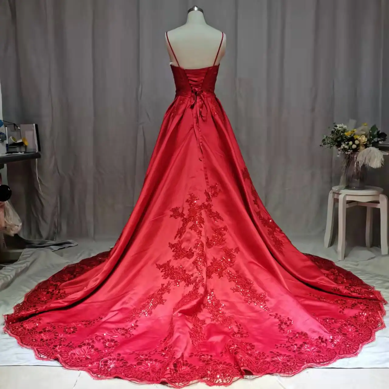 Vestidos De Novia rojos De talla grande, ropa De Novia con apliques De satén, línea A, cola larga, Vestido De Novia hecho A medida 2022