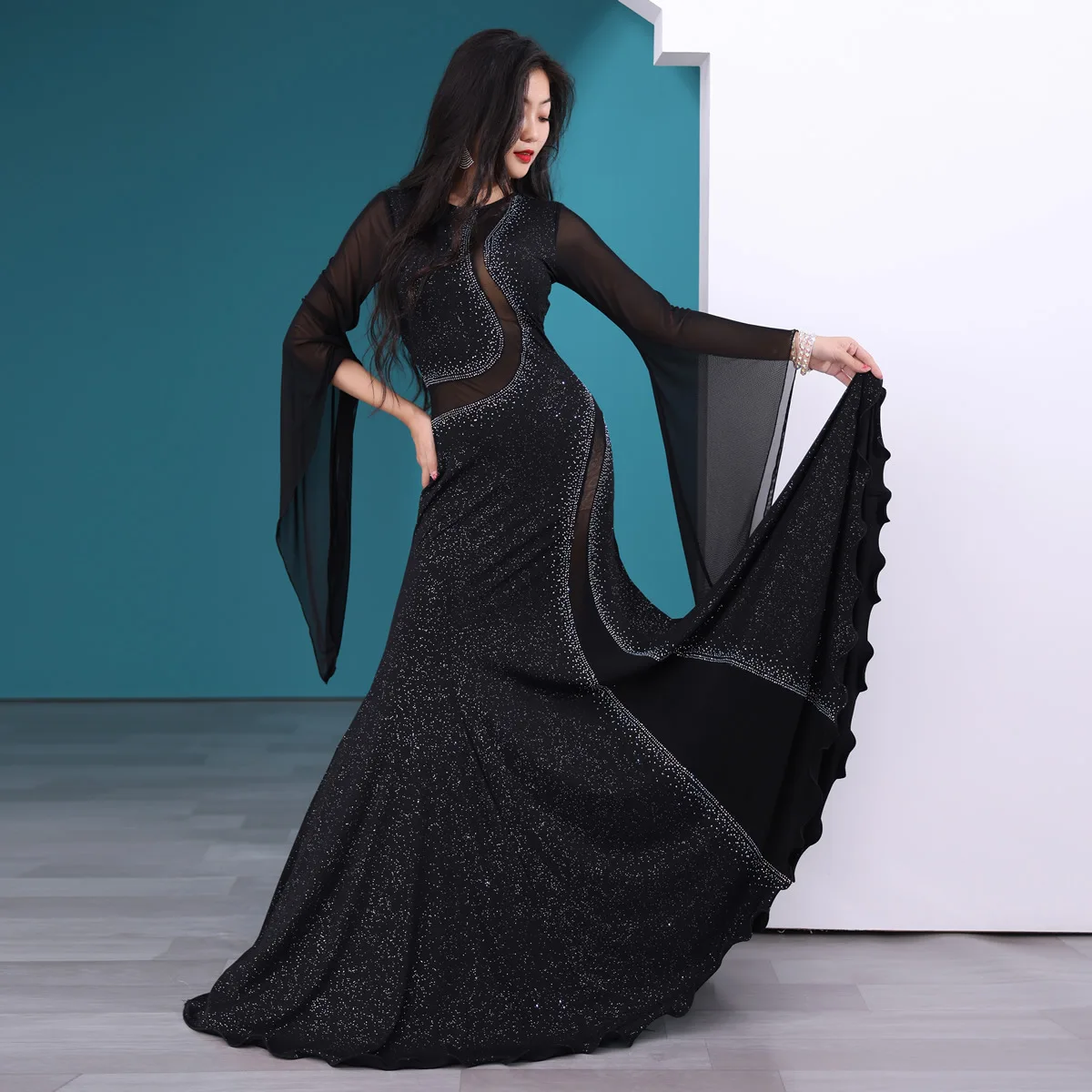 

Flared Sleeves Kawleeya Style Sexy Sequins Long Maxi Dress Belly Dance Saidi Beledi Iraq Khaleeji Thobe Dress Mermaid Hem Dress