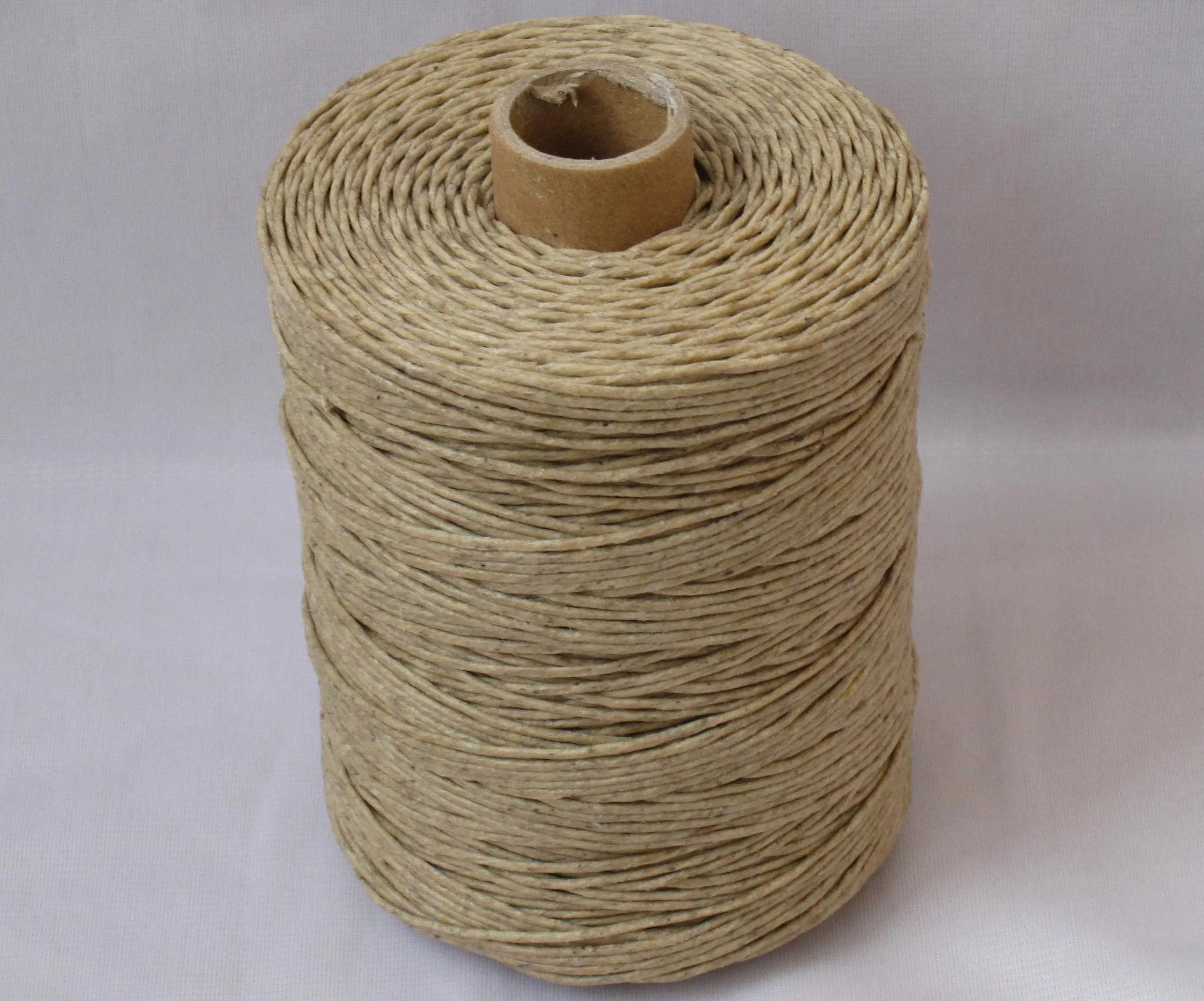 

free shipping 50pcs/lot 1.2mm beeswaxed hemp twine, hemp wick 750feet,230m/spool, light color natural hemp rope