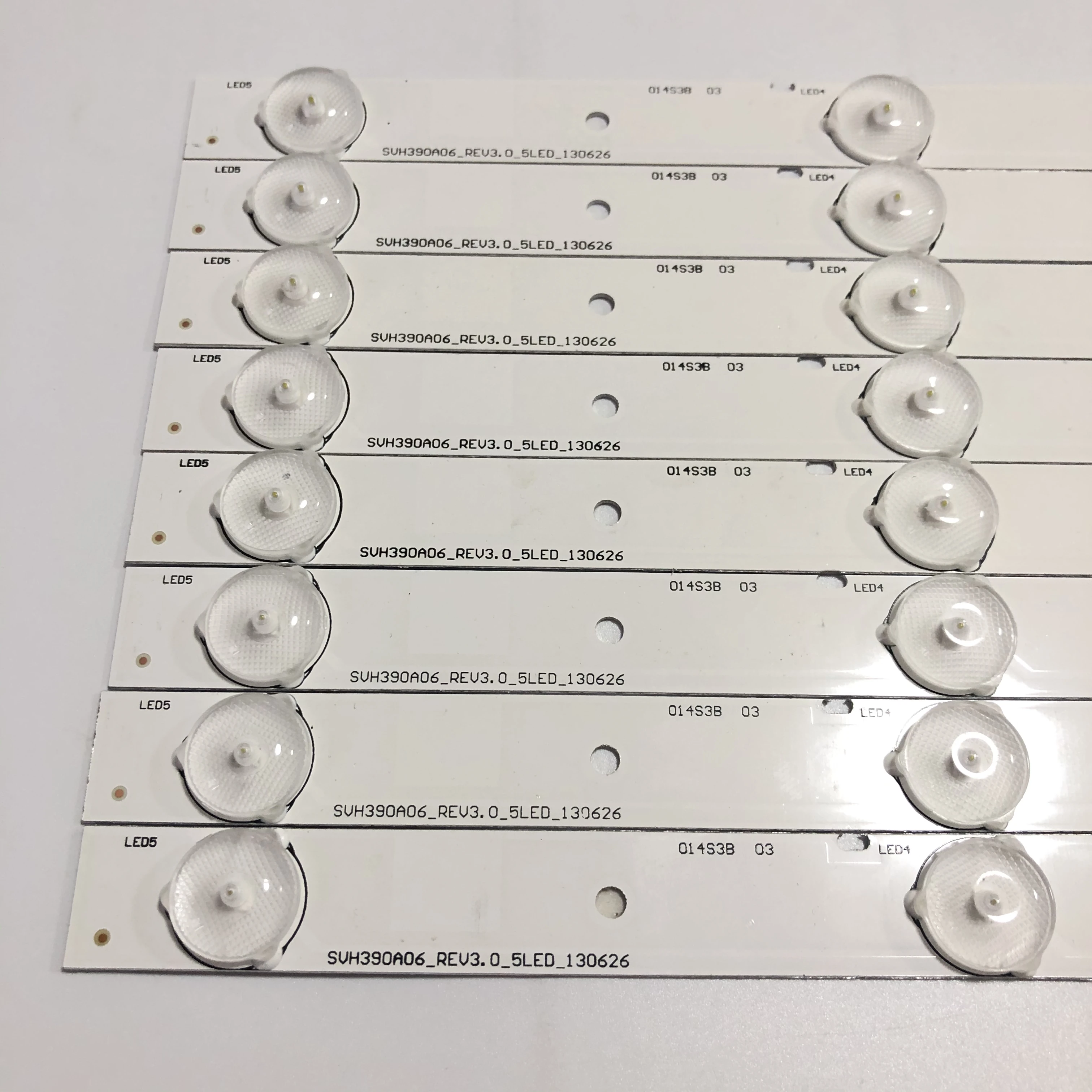 

HI quality LED strip Hisense 39" TV SAM 2013CHI400 3328N1 05 SVH390A06 LED39K20D LED39EC110JD SVH390A06_REV3.0_5LED_130626