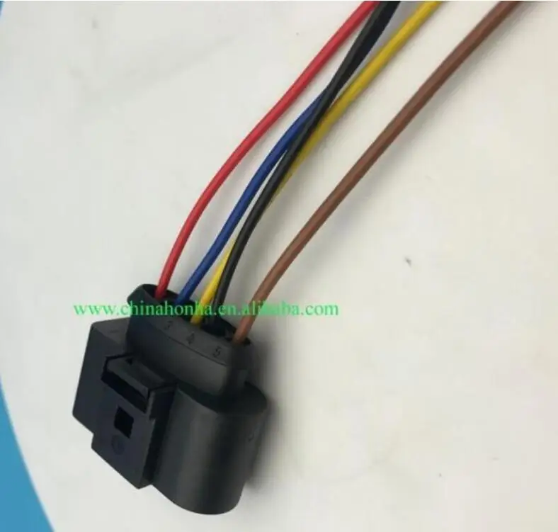 

5-Pin Connector Housing Ignition Coil Wire Harness For A6 A4 A8 Q7 4D0973725