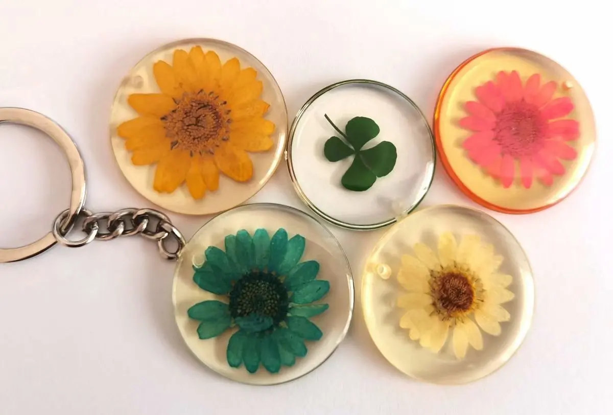 

10 pcs fashion keychain real four leaf clover sun flower jewelry