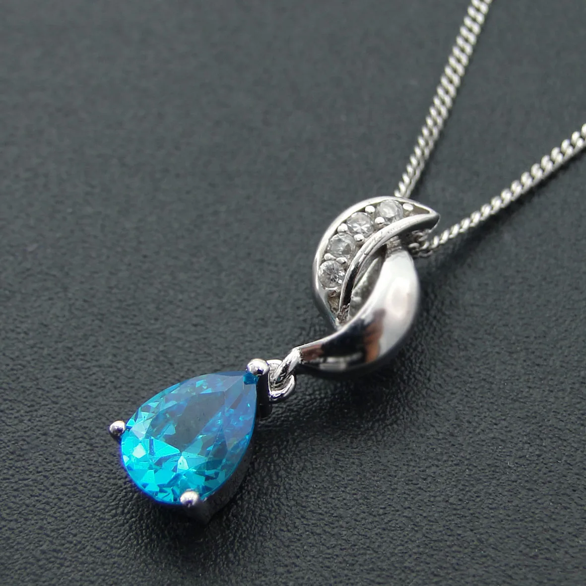 Brass Blue Zircon and Pendant Classic Retro Pop