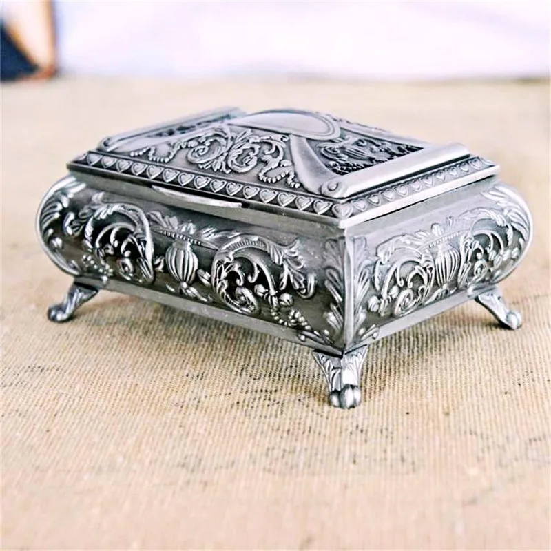 2021 Vintage Zinc Alloy Flower Storage Box Creative Classical  Wedding Birthday Gift Trinket Jewellery Box