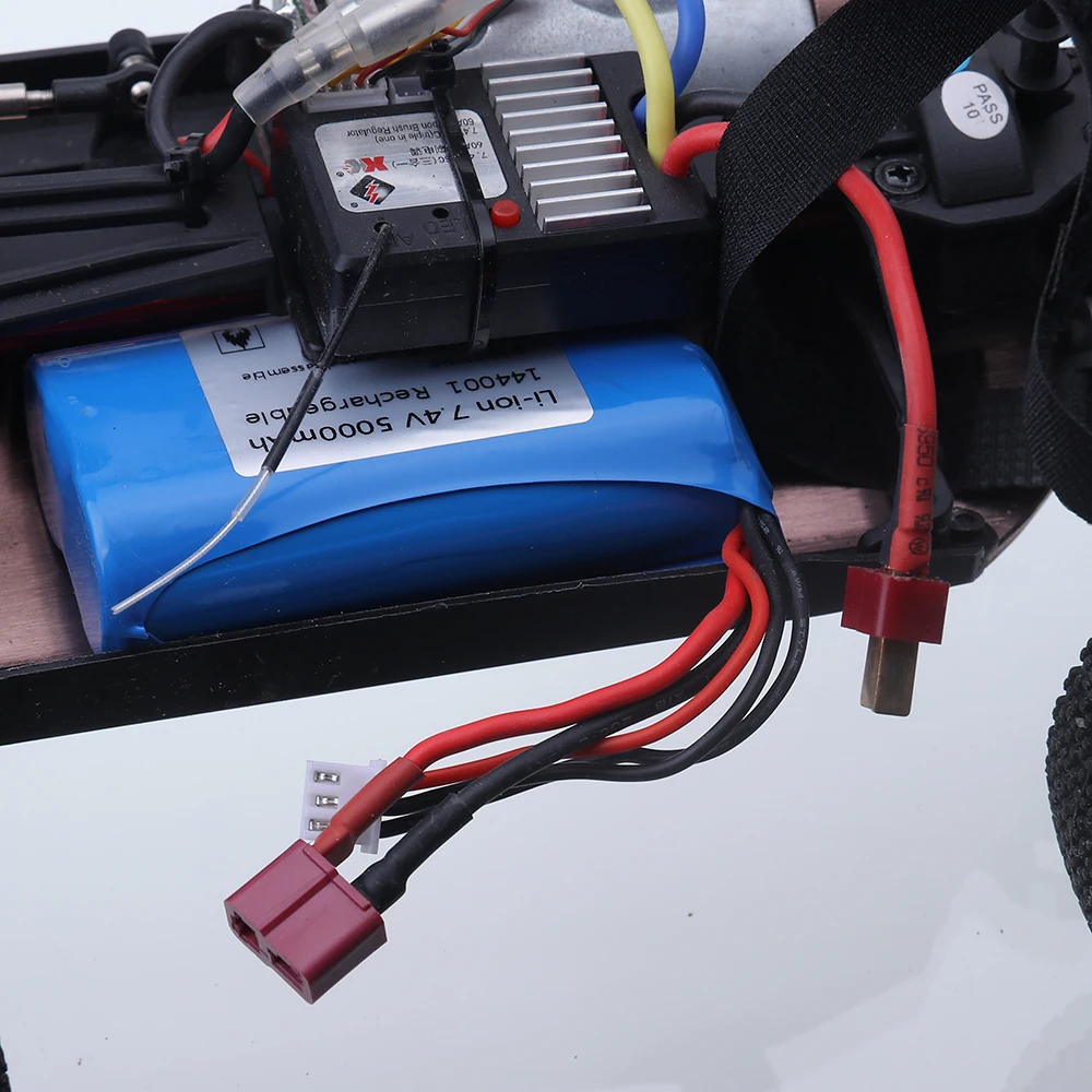 Batteria originale per Wltoys 144001 12428 RC toys auto barche camion pezzi di ricambio ad alta capacità 7.4v 5000mah batteria agli ioni di litio T plug