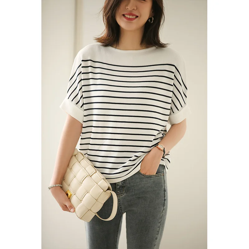 

2021 Korea Style Tee Shirt Women Round Neck Batwing Sleeve Stripe Casual T-shirt Female Summer Knitting Clothes Loose Tshirts