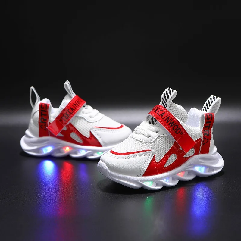 New LED Children Glowing Shoes Baby Luminous Sneakers Boys Lighting Running Shoes  Kids Breathable Mesh Sneakers