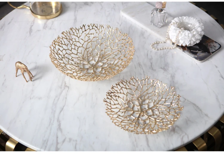 Modern Gold Metal Coral Shape Fruit Tray Tray Fruit Tray Snack Candy Storage Tray Living Room Table Decoration Ornaments