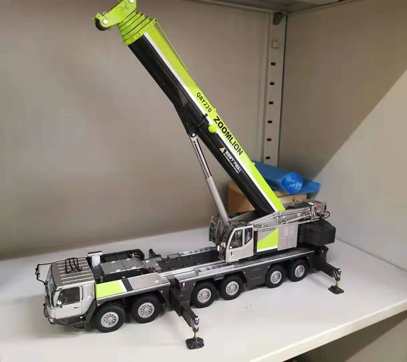 Diecast 1:50 Scale ZOOMLION QAY-220 Crane โลหะรถของเล่นโลหะผสม