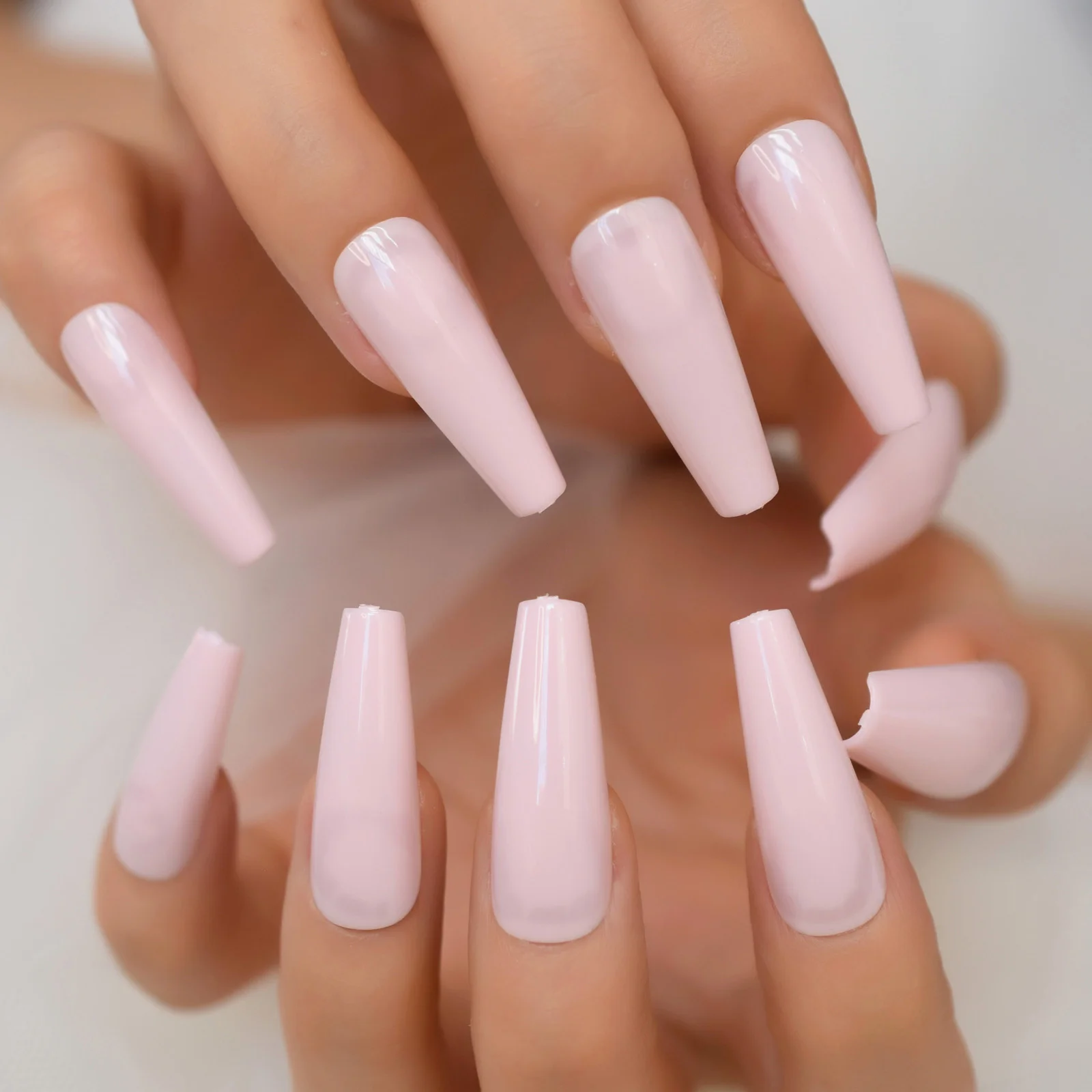 Fake Nails Long Press On Tapered Square Soft Pink Pure Solid Color Glossy Artificial Nail Tips Reusable Faux Ongles 24pcs