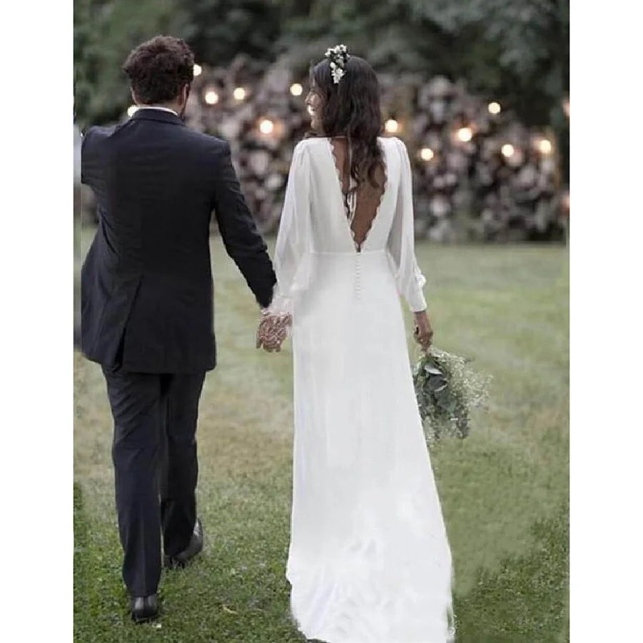 2019 White Chiffon A Line Beach Wedding Dresses With Long Sleeves V Neck Backless Boho Garden Bridal Gowns Floor Length Wedding