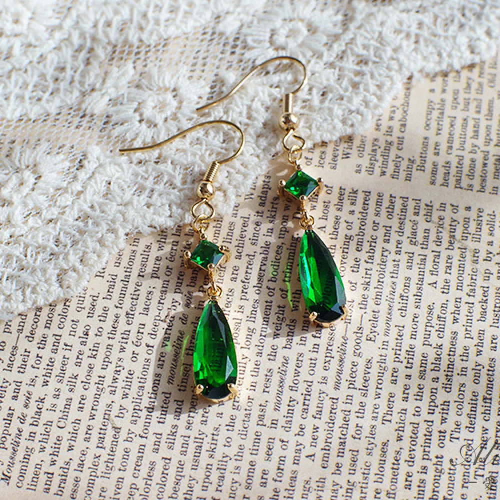 

S925 Sterling Silver Niche Temperament Ins Wind Retro Inlaid Water Drop AAA Zircon Ear Hooks Emerald Green Earrings Female