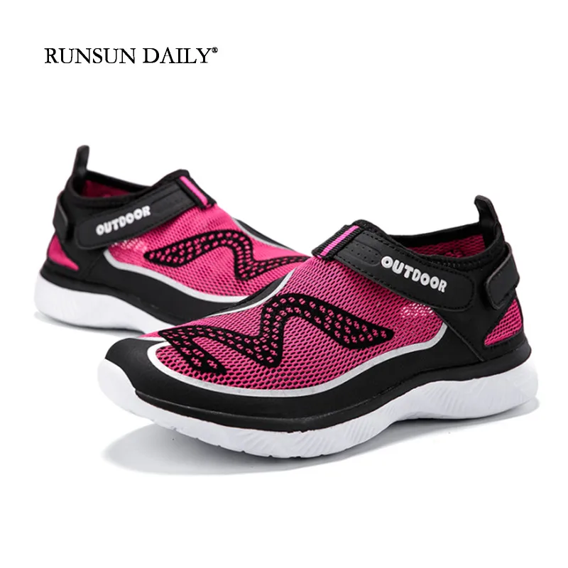 Sneakers Women and Men Beach Sandals Breathable Mesh Female Water Slippers Comfortable Lightweight Quick Drying Casual Shoes