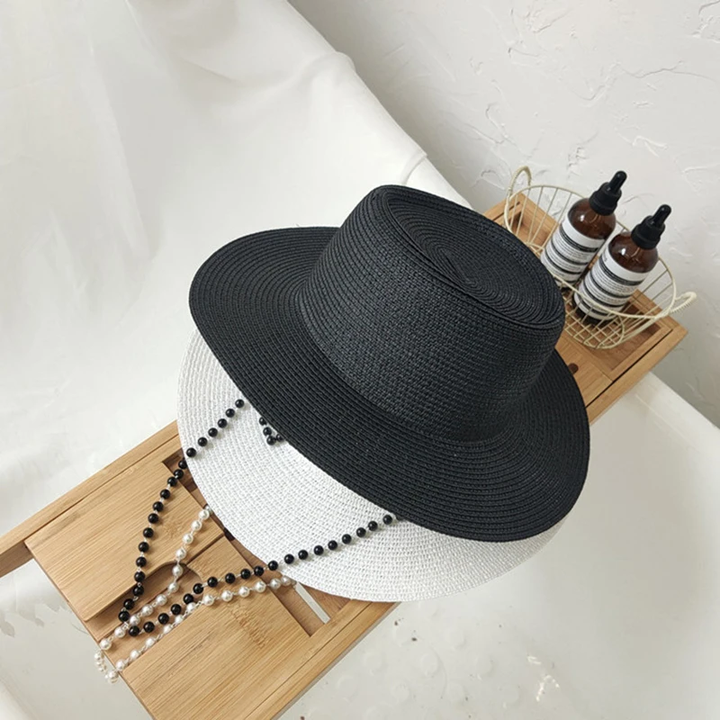 New Summer Hepburn Style Pearl Chain Vintage Concave Top Design Straw Hat For Women Girls Beach Holiday Sun Caps Fashion Fedora