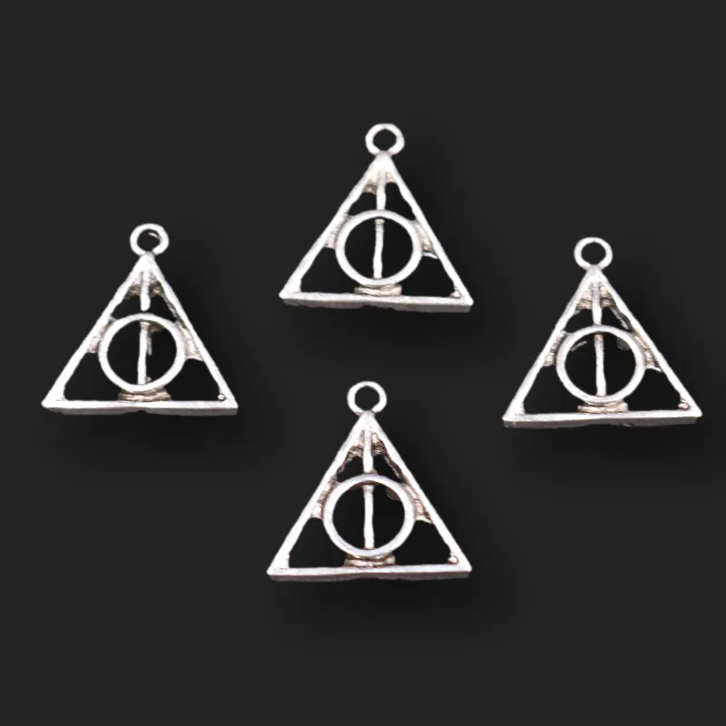 Colgante triangular de reliquias de la muerte, pulsera mágica, pendientes, fabricación de joyas, manualidades, Retro, chapado en plata de 30 piezas, P686