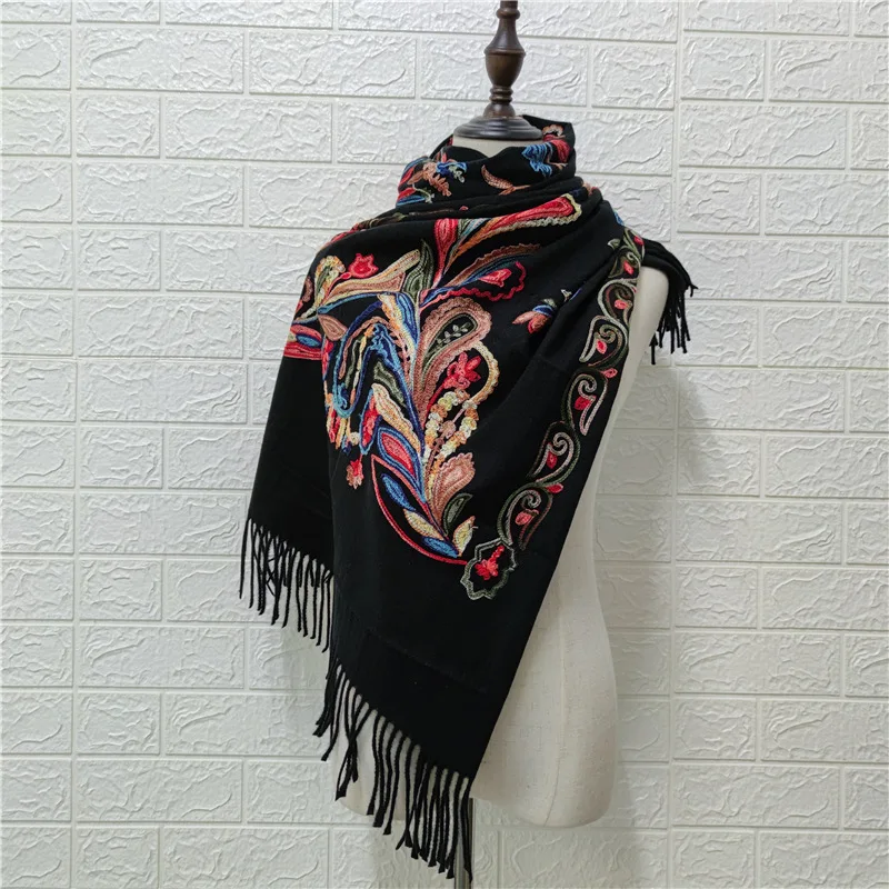 

Black New Blanket Women Embroider Flower Pashmina Cashmere-Like Scarf Winter Warm Fine Tassels Scarf Shawl Fashion Scarves