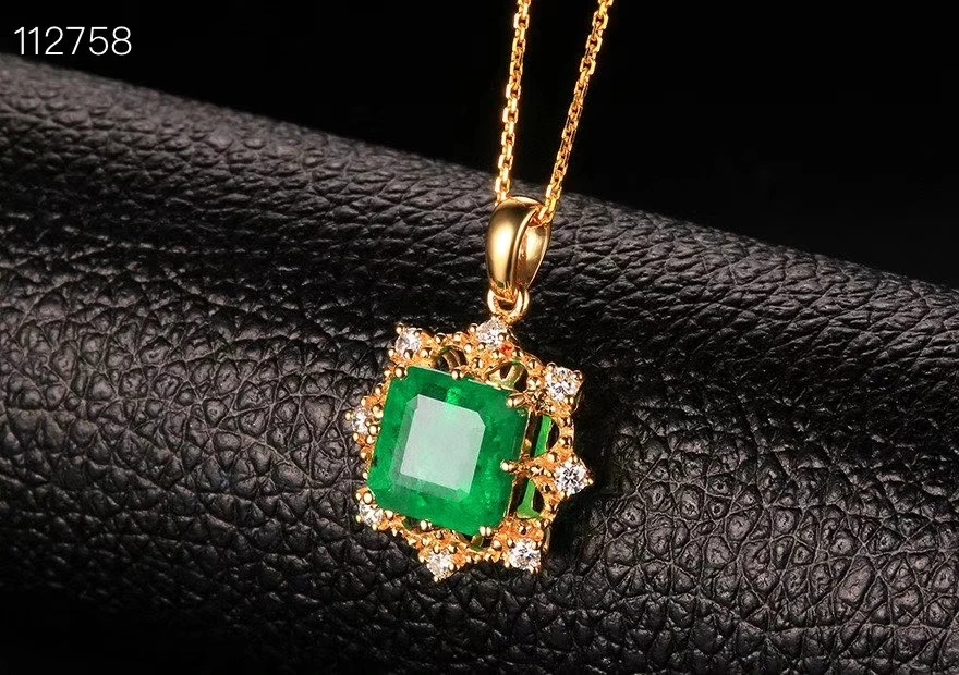 KJJEAXCMY Fine Jewelry 925 Sterling Silver Inlaid Natural Gemstone Emerald Miss Female Pendant Necklace Beautiful Support Test