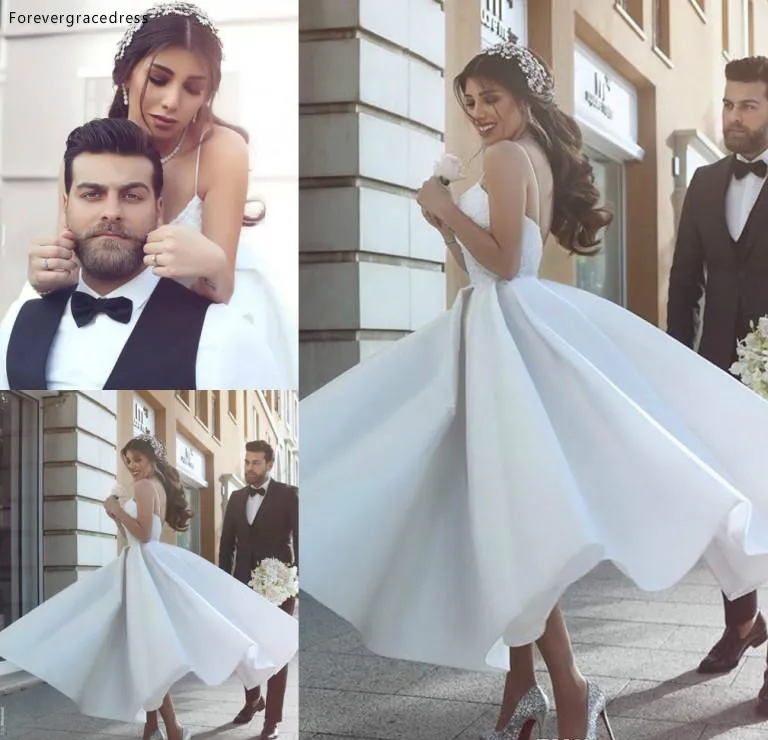 Uma linha vestido de casamento romântico cintas de espaguete chá comprimento sem costas recepção verão vestido de noiva feito sob encomenda mais tamanho