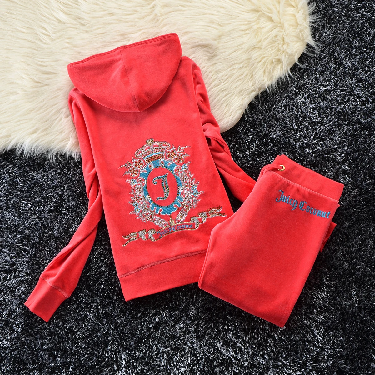 Juicy Coconut Brand Embroidery Diamonds Women Sporting Suits Slim Velvet Casual Women's Tracksuits Hooded Collar Sportswear suit