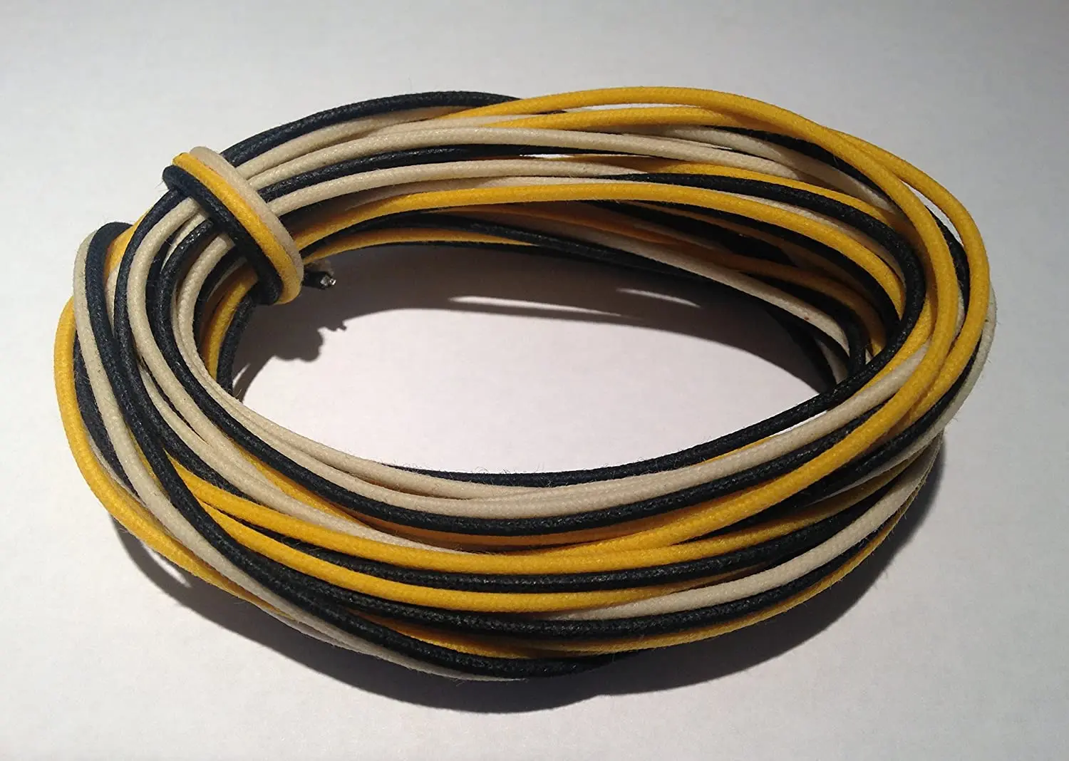 30 feet (10-white/10-black/10-yellow) Gavitt fabric pre-buckled 7 strands pushed back 22 watt style guitar cord