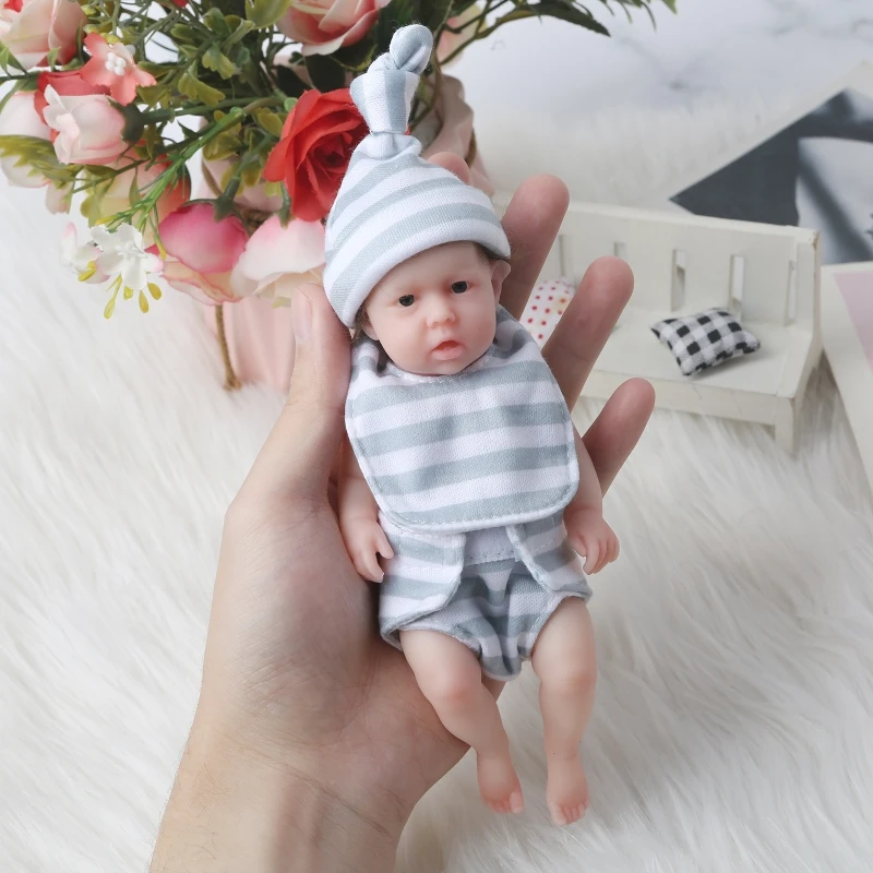 

Realistic Infant Gifts Infant Bed Nap Newborn Baby Toy Real Looking Infant Accompany with Dress