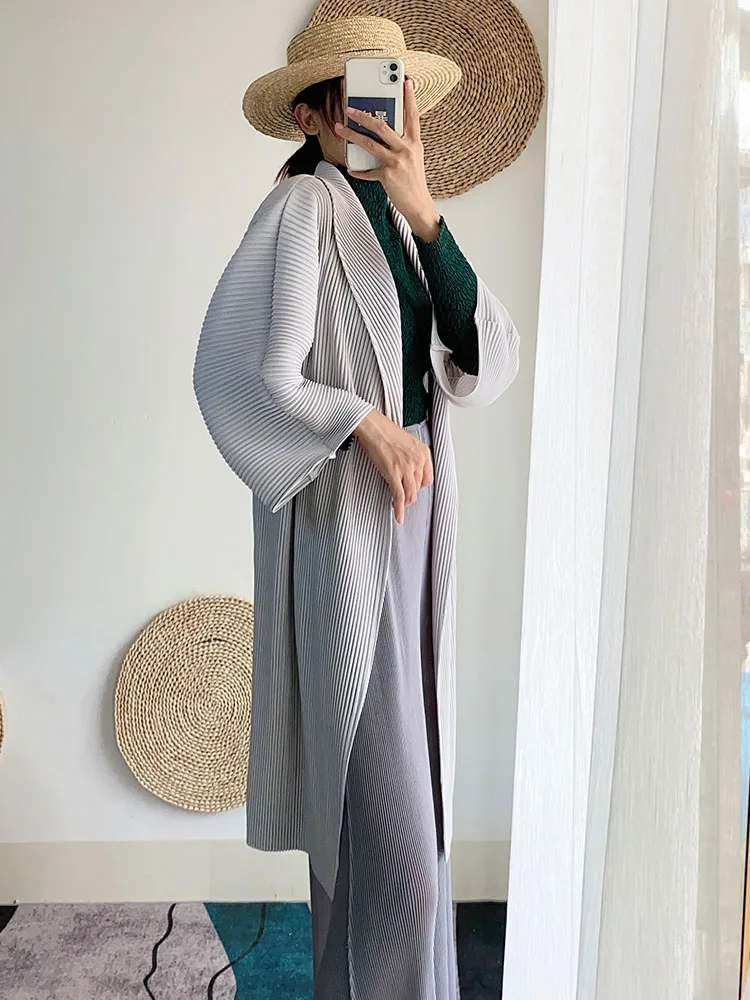 

HOT SELLING Miyake compressive fold fashion Loose turndown collar cardigan three quarter trench coat lapels IN STOCK