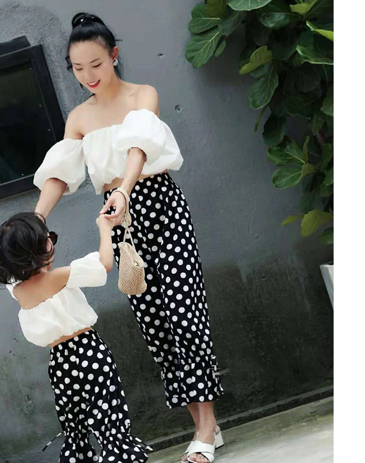 Mommy&Me Parent-Child Mother Daughter Women\'S Suits Off-The-Shoulder Tops+Dots Nine Points Pants 2020 Summer New Family Clothing