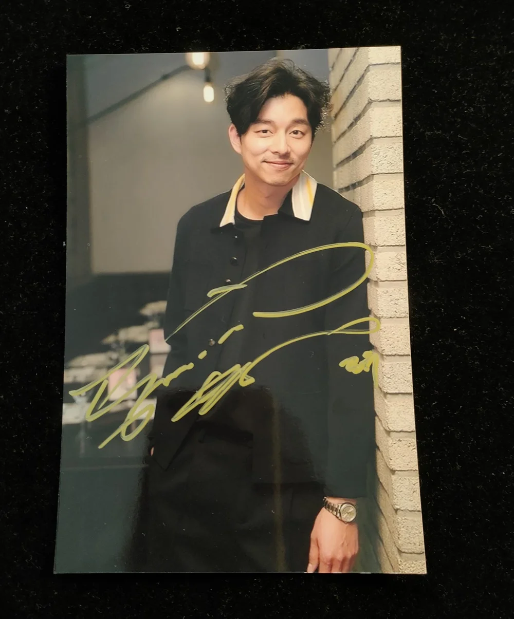 Gong Yoo Autographed Signed Photo 4*6 Autographs in ink 2021