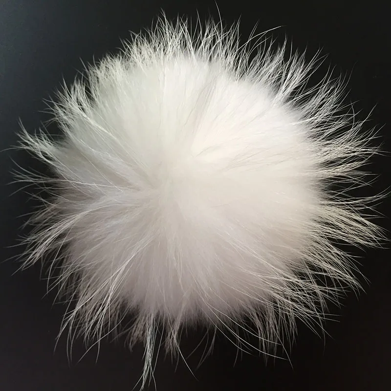 

Fluffy Real Raccoon Fur Pompoms with Button 13-15cm DIY Fur Pom Pom Balls PINK Fur Pompons For Scarves Hats Accessories Dusker