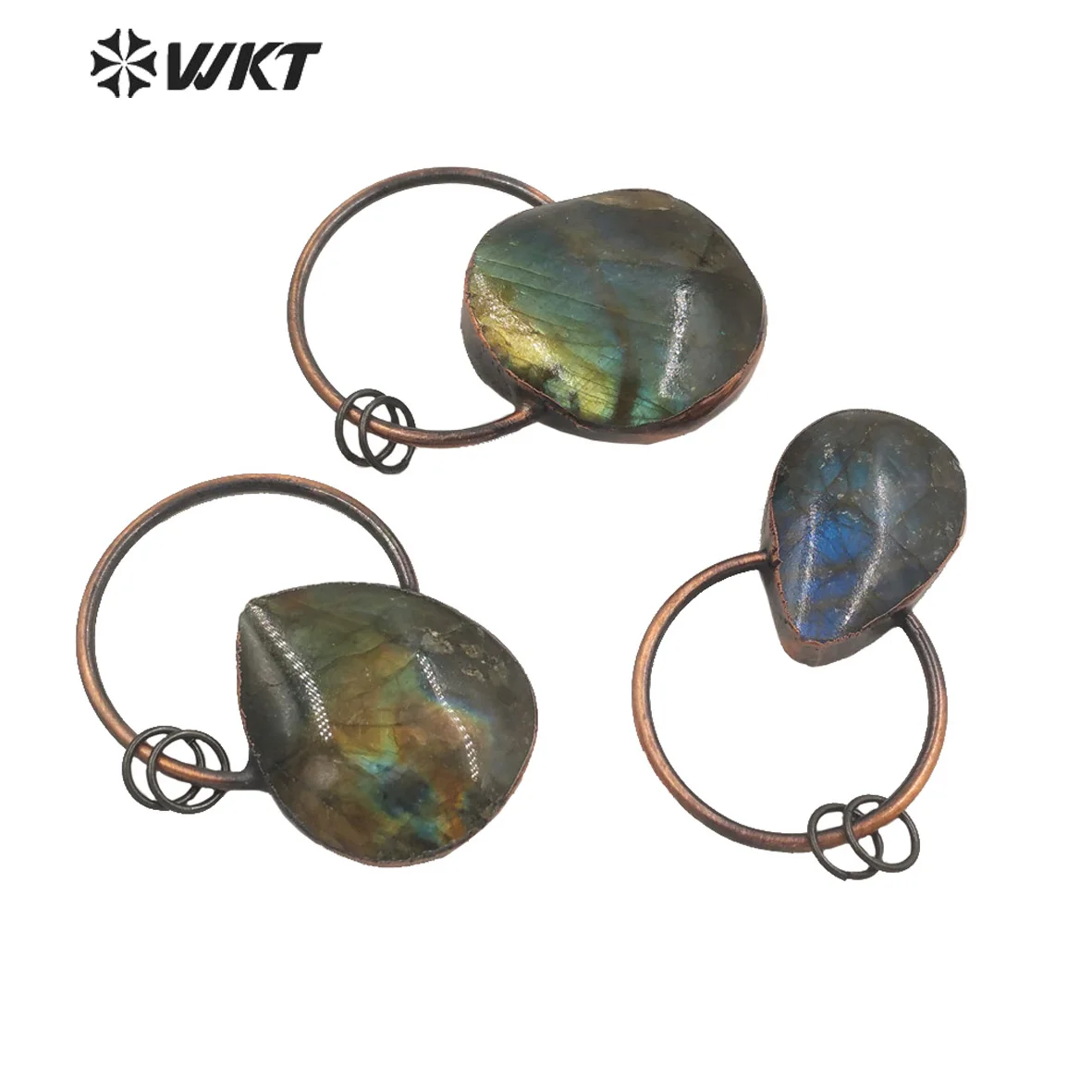 

WT-P1689 Wholesale Amazing Retro Antique copper Labradorite stone pendant Unique women Chunky vintage stone pendant