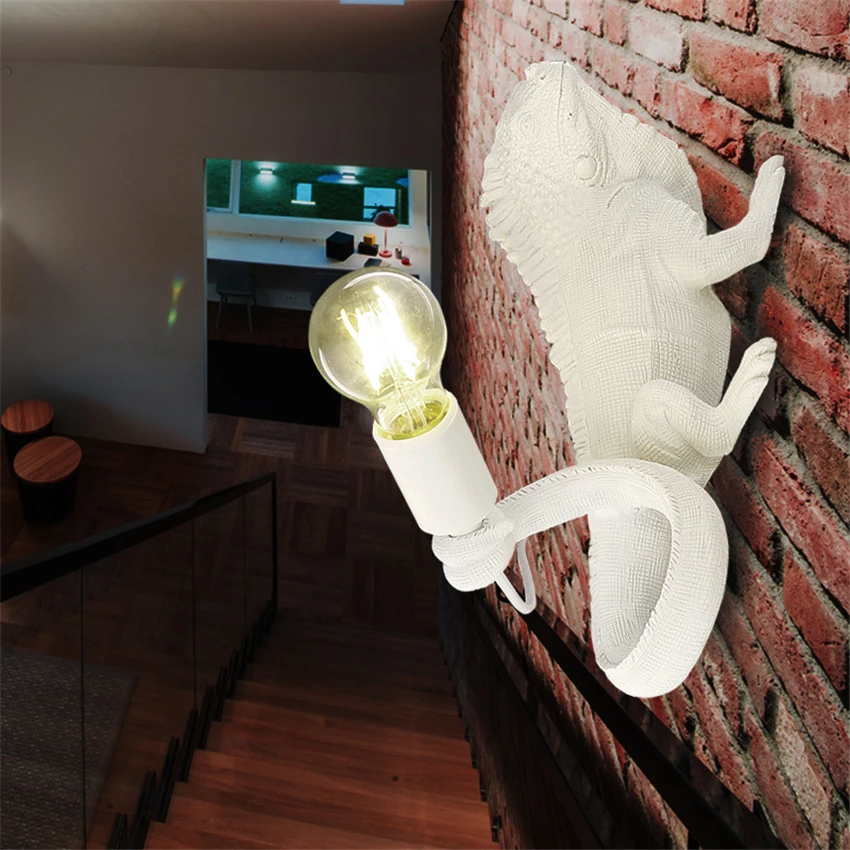 

Nordic lizard resin decorative wall lamps living room study bedroom bedside white animal tabletop decor desk lights fixtures