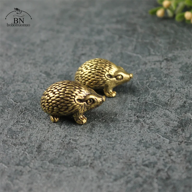 A Couple of Solid Pure Copper Hedgehog Figurines Miniatures Garden Small Ornaments Retro Brass Animal Tea Pet Decoration Gift