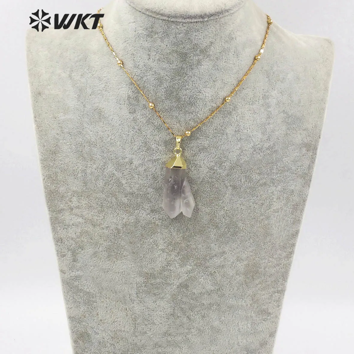 

WT-N1343 WKT 2023 Unique Natural Stone Healing Crystal Necklace Irregular Shape Gold Chain Women Favorite Decorative
